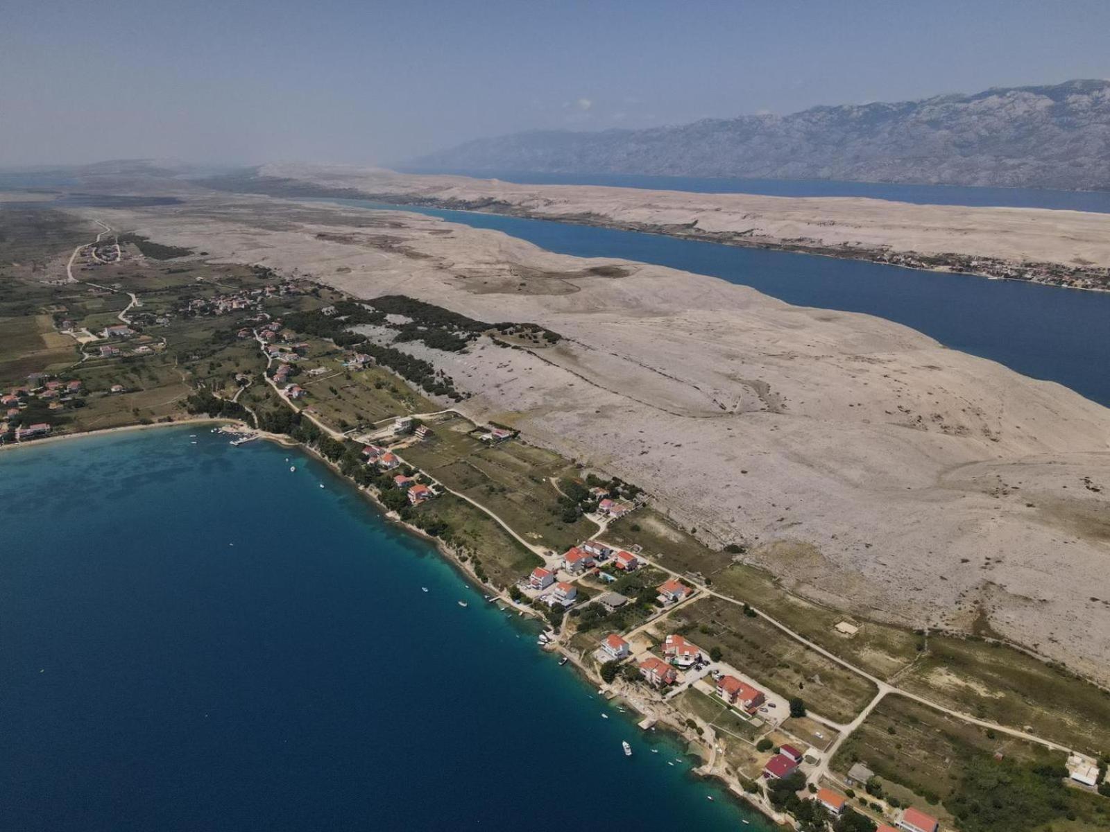 Apartments Horvat On Island Pag Vlašići Esterno foto
