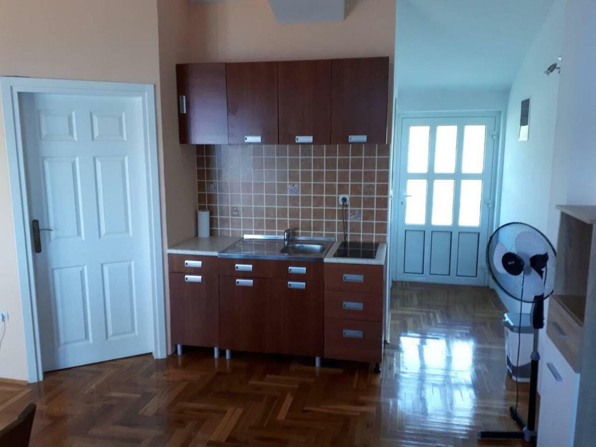 Apartments Horvat On Island Pag Vlašići Esterno foto
