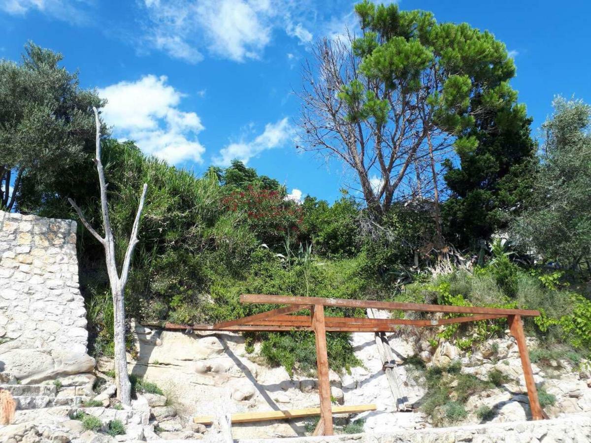 Apartments Horvat On Island Pag Vlašići Esterno foto