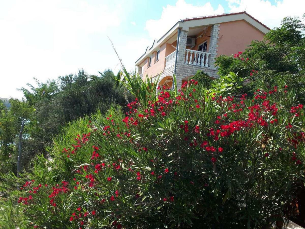 Apartments Horvat On Island Pag Vlašići Esterno foto